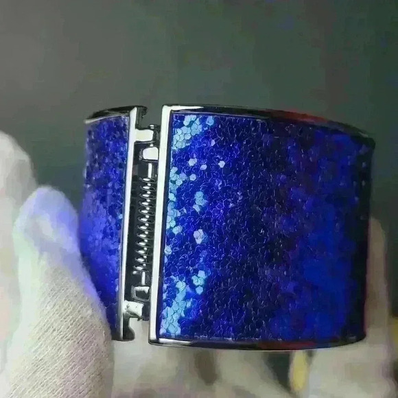 Bracelets bundle of 4 vintage to morden style bracelets - Picture 12 of 17